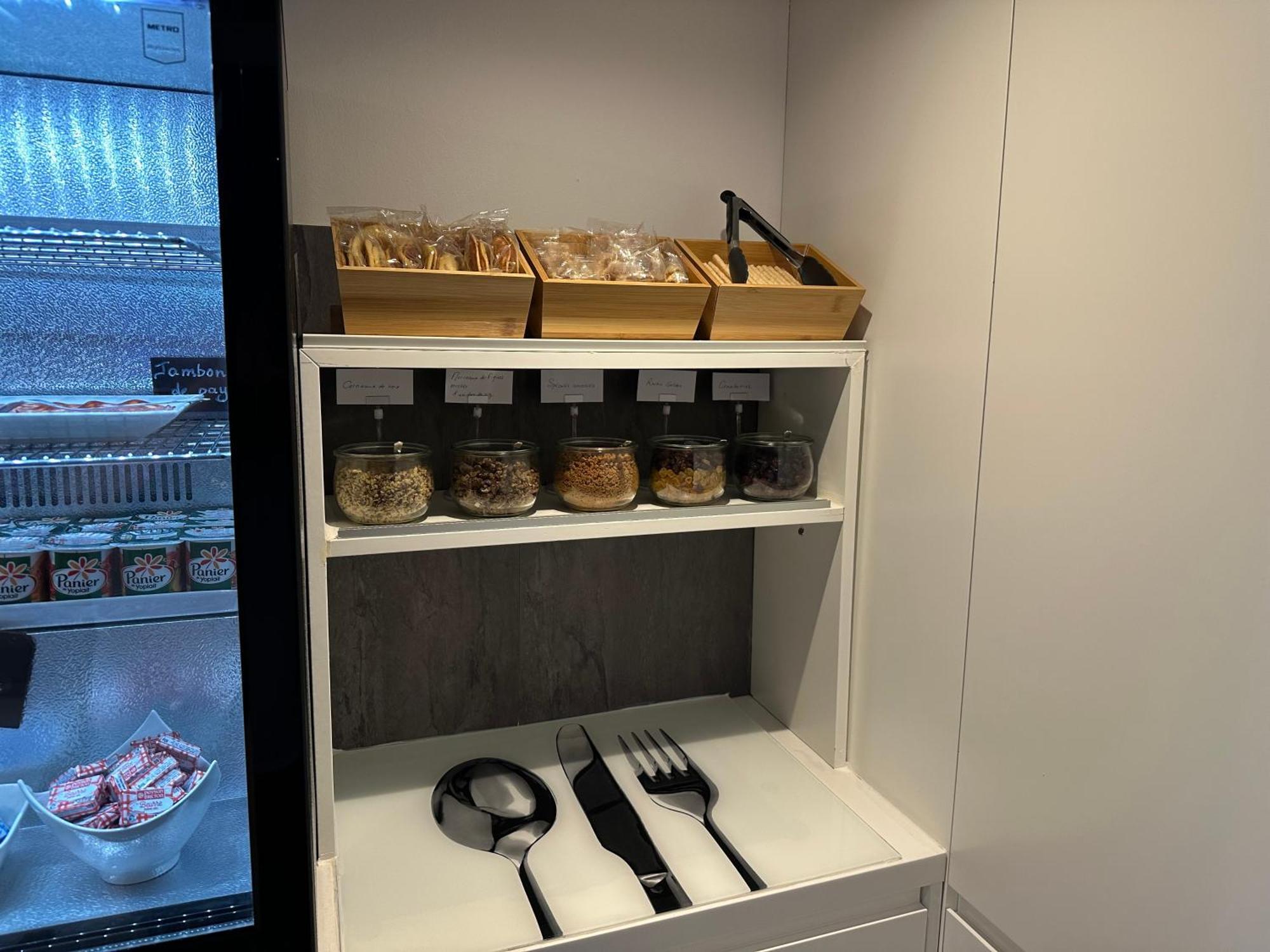西班牙门布里特酒店*** 佩皮尼昂 外观 照片